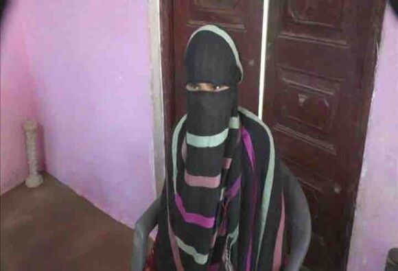 स्कूल के प्रिंसिपल पर लड़की ने लगाया रेप का आरोप, वीडियो वायरल स्कूल के प्रिंसिपल पर लड़की ने लगाया रेप का आरोप, वीडियो वायरल