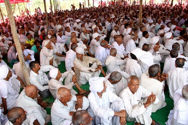 बोले हरियाणा गवर्नर: गांवों में डर का माहौल, दिल्ली में भी धारा 144