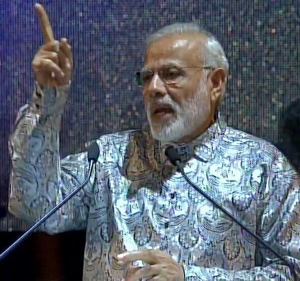 मोदी ने रचा जोहानसबर्ग में इतिहास जब बोले की हमारे पूर्वज मोदी ने रचा जोहानसबर्ग में इतिहास जब बोले की हमारे पूर्वज