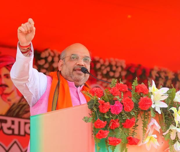 यूपीए सरकार ने एक मौनी बाबा को पीएम बनाने के सिवा क्या दिया?