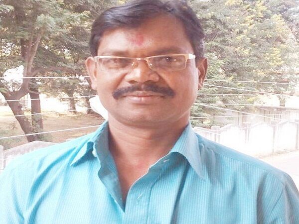 बीजेपी सांसद ने डिप्टी कलेक्टर को कहा कमीने हो, भीख मांग लो, तुम्हें तो पिटवाना पड़ेगा बीजेपी सांसद ने डिप्टी कलेक्टर को कहा कमीने हो, भीख मांग लो, तुम्हें तो पिटवाना पड़ेगा