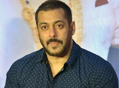सलमान को भेजा नोटिस, रेप पीड़िता ने मांगा 10 करोड़ का मुआवजा सलमान को भेजा नोटिस, रेप पीड़िता ने मांगा 10 करोड़ का मुआवजा