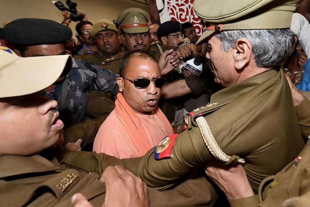 सीएम योगी आदित्यनाथ का मेरठ में दौरा सीएम योगी आदित्यनाथ का मेरठ में दौरा