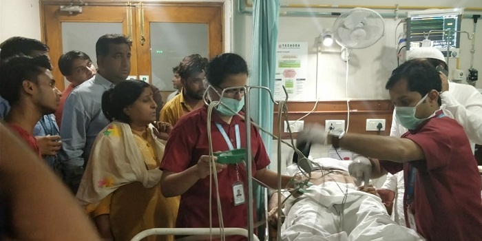 गाजियाबाद में बसपा पार्षद की चीफ इंजीनयर की केबिन में पिटाई