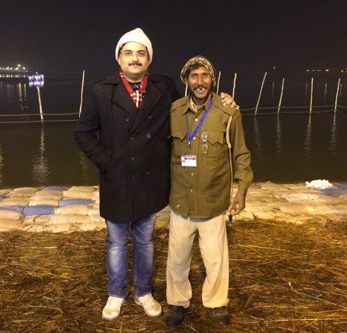 आईजी इलाहाबाद रमित शर्मा ने पेश की मिशाल, जब खिंचाई भंडारी लाल के साथ फोटो आईजी इलाहाबाद रमित शर्मा ने पेश की मिशाल, जब खिंचाई भंडारी लाल के साथ फोटो