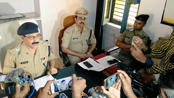 कासगंज पुलिस की एक और शानदार सफलता, एसपी ने दिया टीम को इनाम