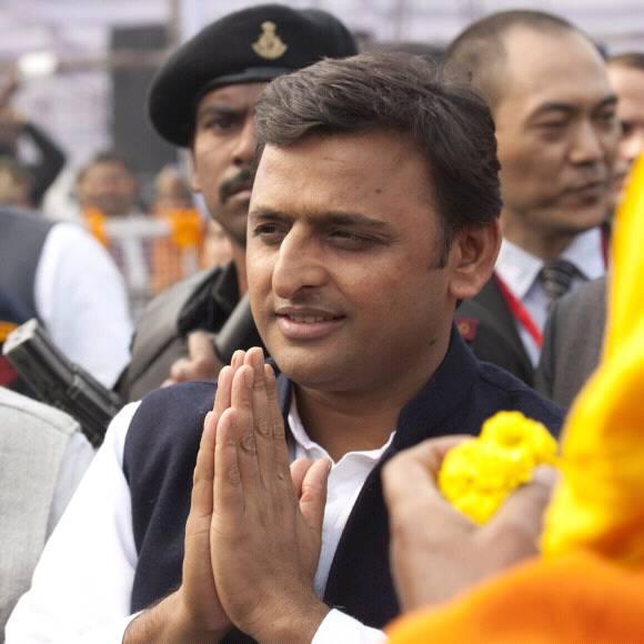 अखिलेश यादव ने देश के वीर जाँबाज़ पाइलट के लिए की ईश्वर से प्रार्थना अखिलेश यादव ने देश के वीर जाँबाज़ पाइलट के लिए की ईश्वर से प्रार्थना