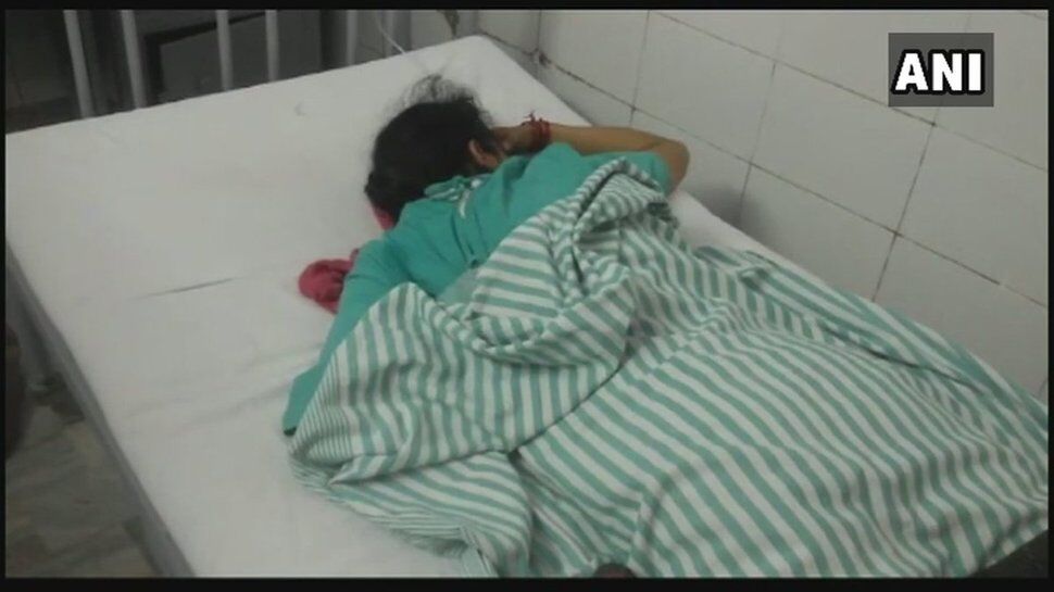 यूपी में जीजा के साथ मिलकर लेडी डॉन ने फेंका तेजाब, जली दो युवती