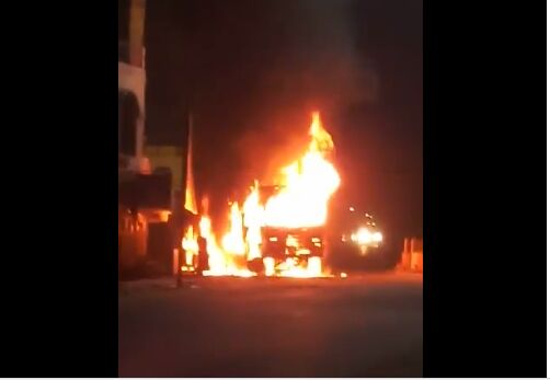 हरदोई हादसा: तीन पुलिसकर्मियों समेत चार की दर्दनाक मौत, एक गम्भीर घायल हरदोई हादसा: तीन पुलिसकर्मियों समेत चार की दर्दनाक मौत, एक गम्भीर घायल