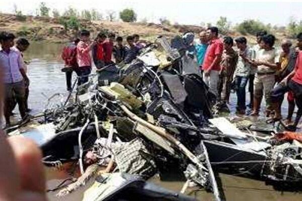 मध्यप्रदेश में हेलिकॉप्टर दुर्घटनाग्रस्त, दो ट्रेनी पायलटों की मौत