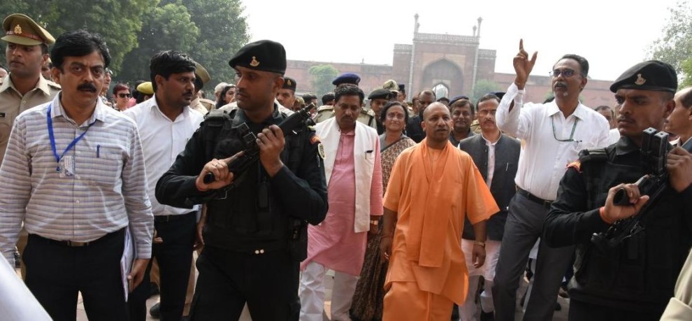 ताजमहल पर योगी सरकार का यूटर्न, कोर्ट में बताया नहीं है शिवालय पूरी बात पढ़कर उड़ जायेंगे होश!