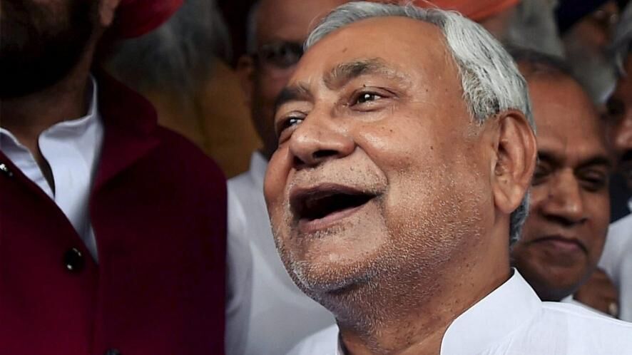 CM नीतीश को अब RJD से मिला ऑफर! CM नीतीश को अब RJD से मिला ऑफर!