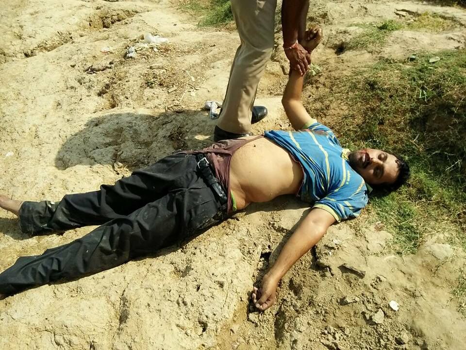 पुल से कुद कर युवक युवती ने दी जान, युवक का शव मिला पुल से कुद कर युवक युवती ने दी जान, युवक का शव मिला