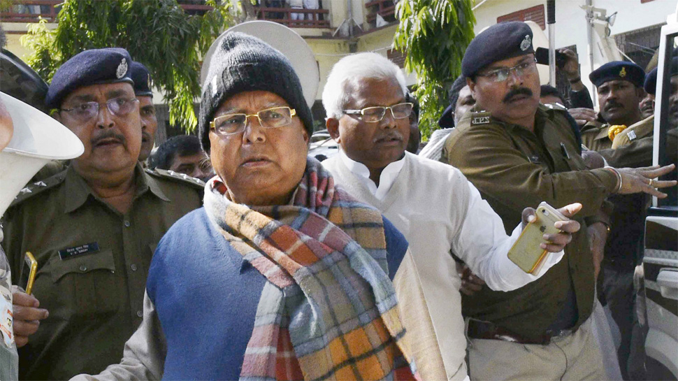 रांची जेल में बंद लालू को मिला ये काम, रोज कमाएंगे 93 रुपए! रांची जेल में बंद लालू को मिला ये काम, रोज कमाएंगे 93 रुपए!