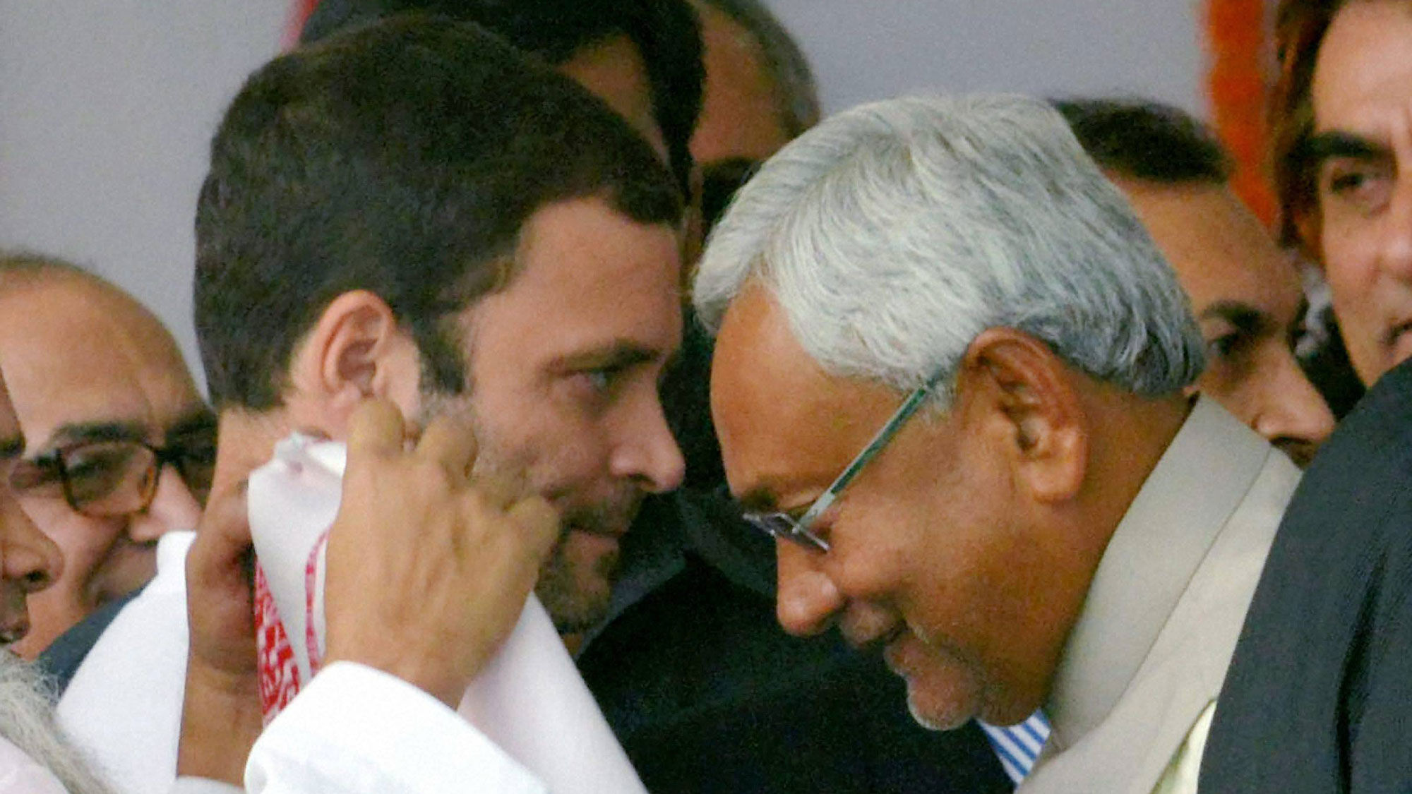 बिहार में राहुल नीतीश की मुलाकात के बाद जो हुआ वो सुनकर चौंक जायेंगे! बिहार में राहुल नीतीश की मुलाकात के बाद जो हुआ वो सुनकर चौंक जायेंगे!