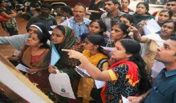 महिलाओं पर तोहफे बरसाने जा रही मोदी सरकार!, जानिए क्या महिलाओं पर तोहफे बरसाने जा रही मोदी सरकार!, जानिए क्या