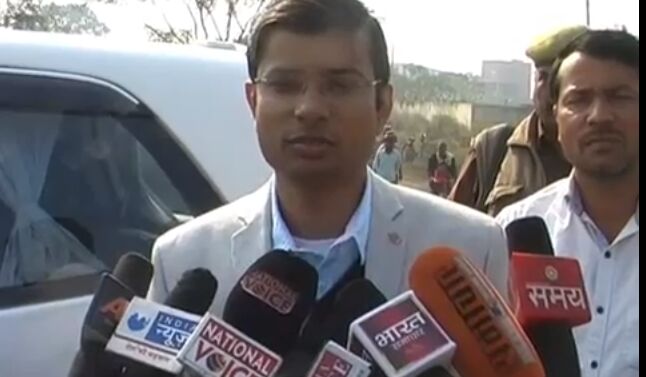 डीएम ने हटवाया सरकारी जमीन से अवैध कब्जा डीएम ने हटवाया सरकारी जमीन से अवैध कब्जा