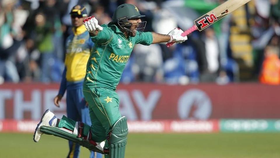 ICC Champions Trophy: श्रीलंका को 3 विकेट से हरा सेमीफ़ाइनल में पहुंचा पाकिस्तान