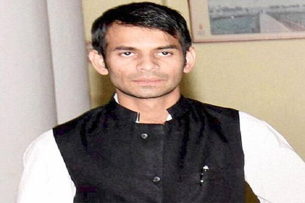 लालू के बेटे तेज प्रताप यादव को झटका!, BPCL ने उठाया ये कदम