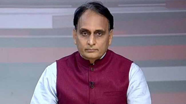 आरएसएस नेता राकेश सिन्हा को जबरन बिठाना पड़ा थानाध्यक्ष को महंगा हुए सस्पेंड, नॉएडा एसएसपी ने की कार्यवाही आरएसएस नेता राकेश सिन्हा को जबरन बिठाना पड़ा थानाध्यक्ष को महंगा हुए सस्पेंड, नॉएडा एसएसपी ने की कार्यवाही