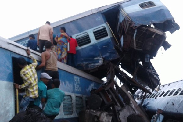 यूपी में थम नहीं रहे रेल हादसे, पढ़ें: कब-कब यात्री हुए दुर्घटना के शिकार