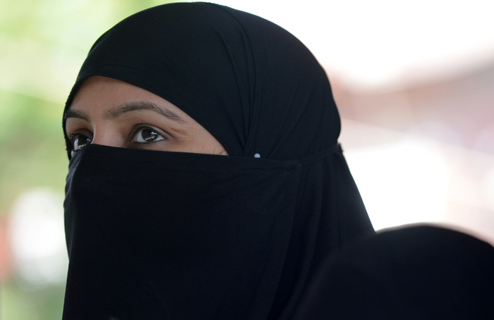 बीवी ने शौहर से मांगा तलाक, कारण जानकार चौंक जाएंगे!