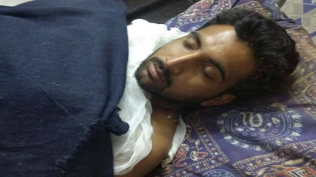 गुजरात: कार में जिंदा जलाए दलित युवक का परिजनों ने शव लेने से किया इंकार गुजरात: कार में जिंदा जलाए दलित युवक का परिजनों ने शव लेने से किया इंकार