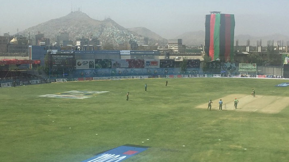 काबुल क्रिकेट स्टेडियम के पास आत्मघाती हमला, 3 की मौत
