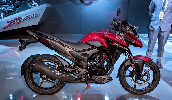 होंडा एक्स-ब्लेड की बुकिंग शुरू, जानें इसकी कीमत और दमदार फीचर्स