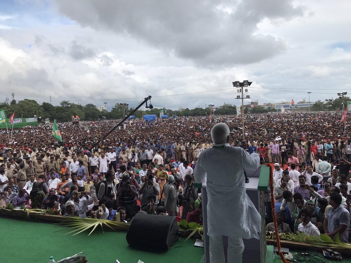 लालू की रैली नए दौर का आग़ाज़
