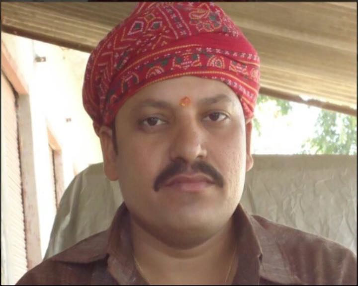 यूपी में आरएसएस कार्यकर्ता राजेश मिश्र की दिन दहाड़े गोली मारकर हत्या यूपी में आरएसएस कार्यकर्ता राजेश मिश्र की दिन दहाड़े गोली मारकर हत्या
