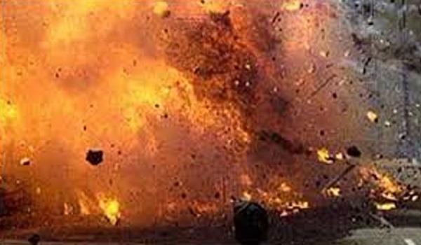 हरियाणा में बड़ा हादसा, करनाल में पटाखा फैक्ट्री में धमाका, तीन की मौत एक घायल हरियाणा में बड़ा हादसा, करनाल में पटाखा फैक्ट्री में धमाका, तीन की मौत एक घायल