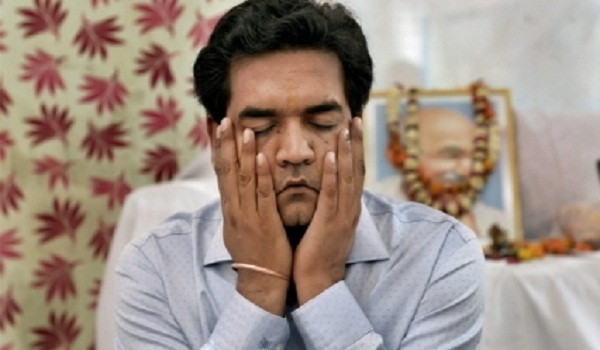 गाय बनी कपिल मिश्रा के लिए मुसीबत, जानिए क्या है पूरा मामला गाय बनी कपिल मिश्रा के लिए मुसीबत, जानिए क्या है पूरा मामला