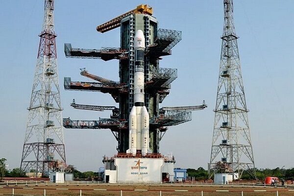 ISRO ने लॉन्च किया साउथ एशिया सैटेलाइट, 6 सार्क देशों को मिलेगा फायदा