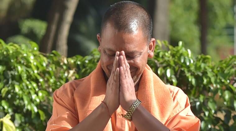 मुस्लिमों से क्यों डरी योगी सरकार, देनी पड़ी सफाई मुस्लिमों से क्यों डरी योगी सरकार, देनी पड़ी सफाई