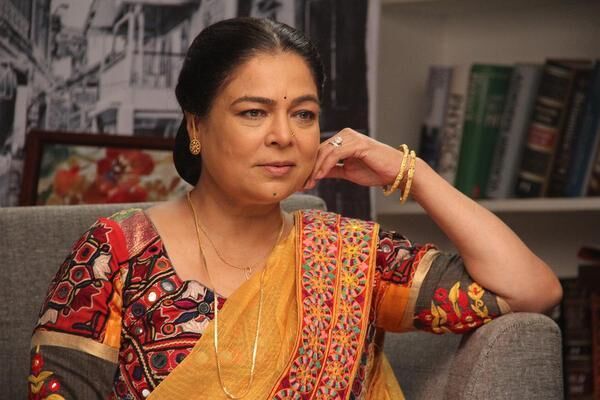 नहीं रही फ़िल्मी दुनिया की माँ, रीमा लागू की हार्ट अटैक से मौत
