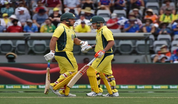 टॉस जीतकर पहले बल्लेबाज़ी करेगा ऑस्ट्रेलिया, भारत में तीन नए गेंदबाज़ शामिल