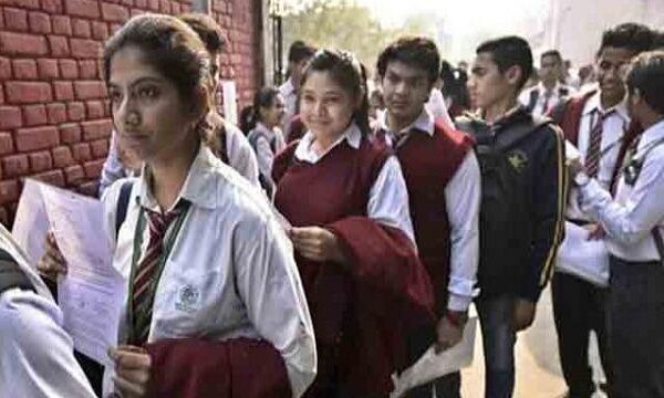 CBSE 10th Result 2017-10वीं का रिजल्ट जारी, यहाँ चेक करें रिजल्ट