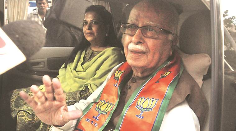 आडवानी की बेटी हो सकती है कांग्रेस में शामिल, लड़ेंगी लोकसभा चुनाव? आडवानी की बेटी हो सकती है कांग्रेस में शामिल, लड़ेंगी लोकसभा चुनाव?