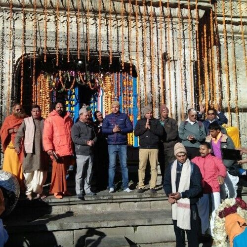 कपाट बंद होने के वक्त केदारनाथ धाम में हुआ चमत्कार कपाट बंद होने के वक्त केदारनाथ धाम में हुआ चमत्कार