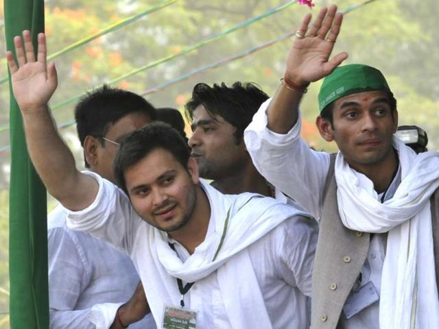 भ्रष्टाचार , ABCD , राजनीती , क ख ग घ,  कुछ याद आया कुर्सी बाबू? - तेजस्वी यादव