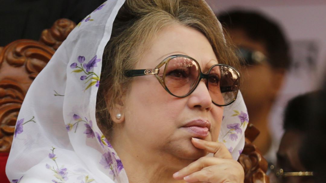 भ्रष्टाचार मामले में बांग्लादेश की पूर्व पीएम खालिदा जिया को कोर्ट ने सुनाई पांच साल की सजा