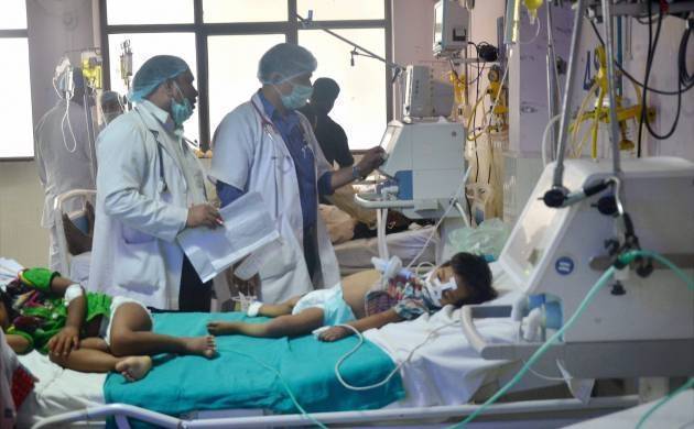 गोरखपुर: BRD मेडिकल कॉलेज में 48 घंटे में 42 बच्चों ने फिर तोडा दम गोरखपुर: BRD मेडिकल कॉलेज में 48 घंटे में 42 बच्चों ने फिर तोडा दम