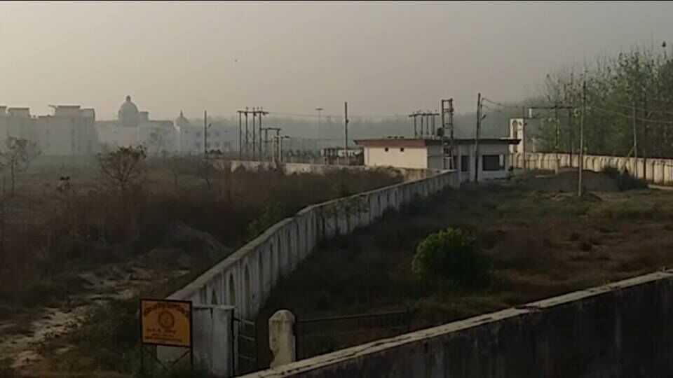 आज़म का एक और बड़ा कारनामा, बिजलीघर पर कर लिया कब्जा! आज़म का एक और बड़ा कारनामा, बिजलीघर पर कर लिया कब्जा!