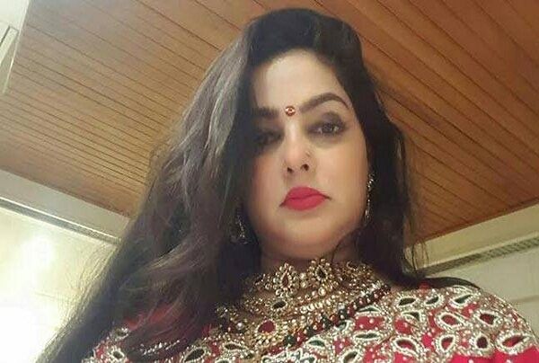ममता कुलकर्णी को अदालत ने किया भगोड़ा घोषित, संपत्ति हो सकती है जब्त! ममता कुलकर्णी को अदालत ने किया भगोड़ा घोषित, संपत्ति हो सकती है जब्त!
