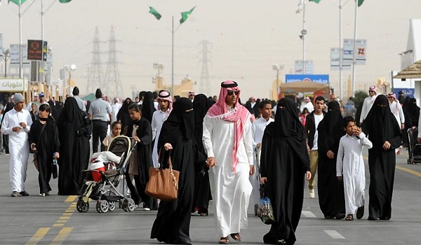 विदेशियों के लिए सऊदी अरब में बना सख़्त क़ानून