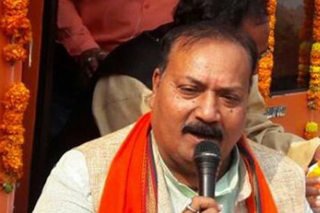जानिए कौन है गोरखपुर से योगी के उत्तराधिकारी उपेन्द्र शुक्ला! जानिए कौन है गोरखपुर से योगी के उत्तराधिकारी उपेन्द्र शुक्ला!