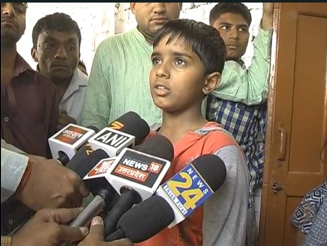 शहीद का बेटा बोला बड़ा होके लूंगा पिता बदला