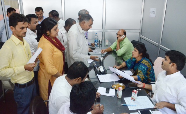 स्वाति सिंह ने भाजपा मुख्यालय पर जनसमस्याओं का किया निवारण स्वाति सिंह ने भाजपा मुख्यालय पर जनसमस्याओं का किया निवारण
