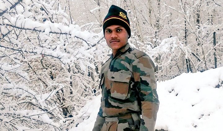 पुलवामा में शहीद हुए मध्यप्रदेश के इकराम समले को शिवराज सिंह ने दी श्रद्धांजली